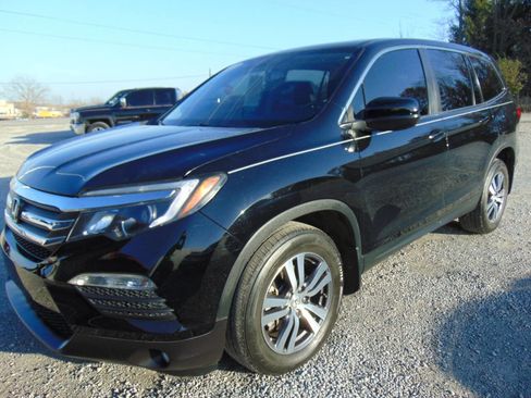 Used 2017 Honda Pilot EX-L image 4