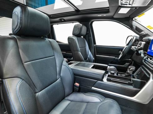 Used 2023 Toyota Tundra Platinum AWD/4WD image 16