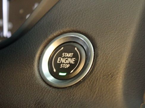 Used 2023 Cadillac XT4 Premium Luxury image 27