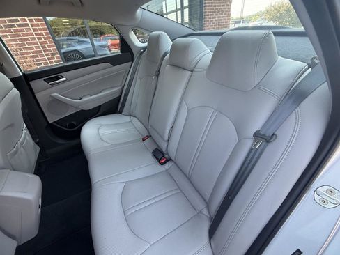 Used 2018 Hyundai Sonata SEL w/ Tech Package 02 FWD image 16