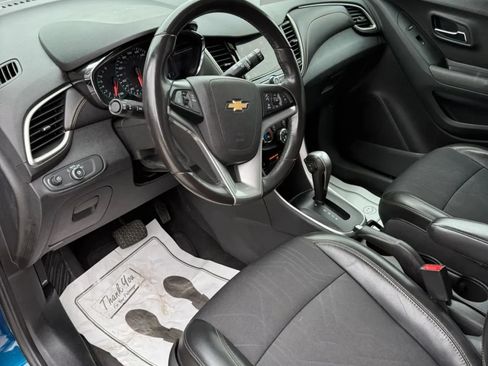 Used 2019 Chevrolet Trax LT w/ Driver Confidence Package FWD image 13