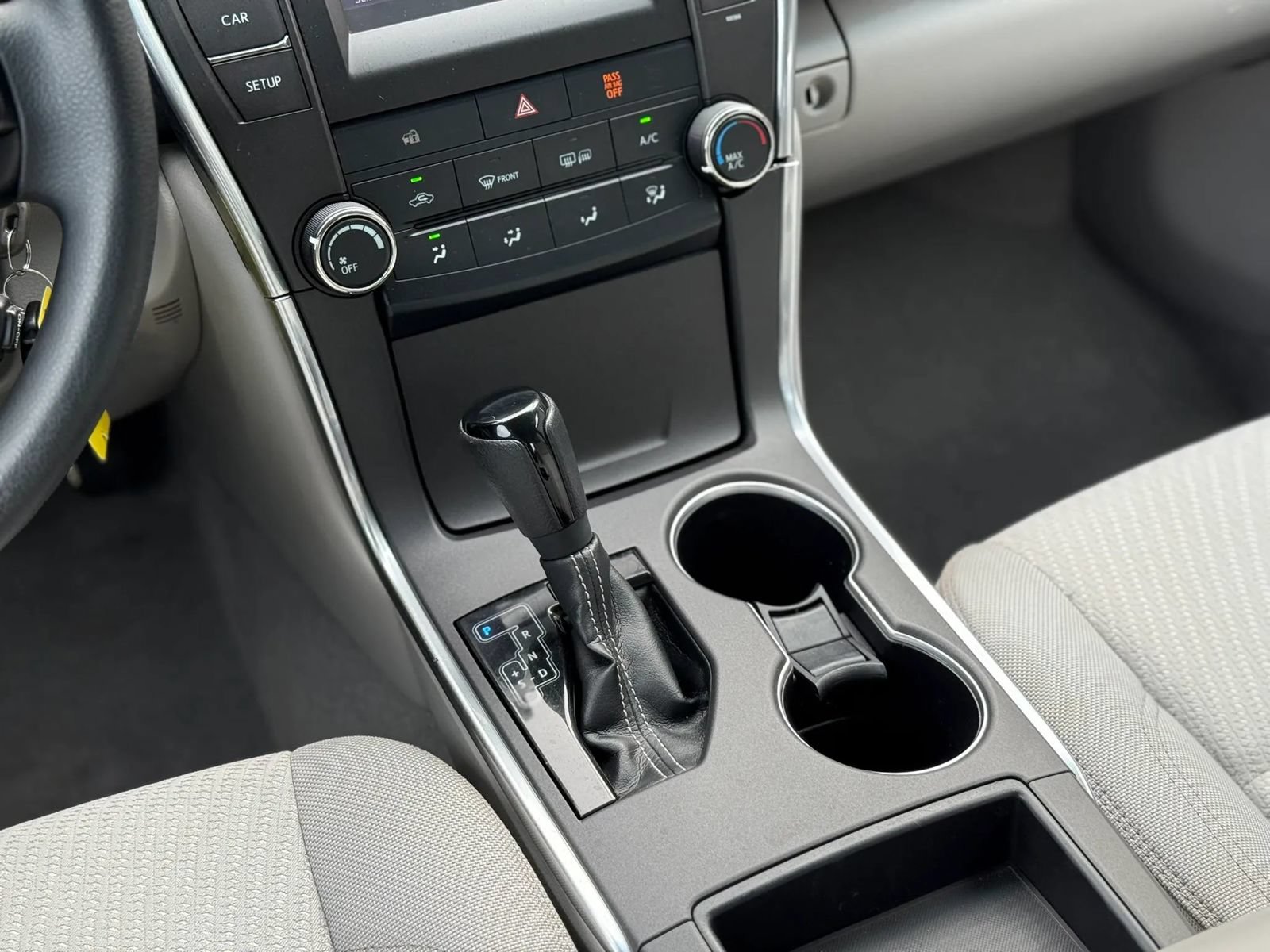 Used 2015 Toyota Camry LE FWD image 22