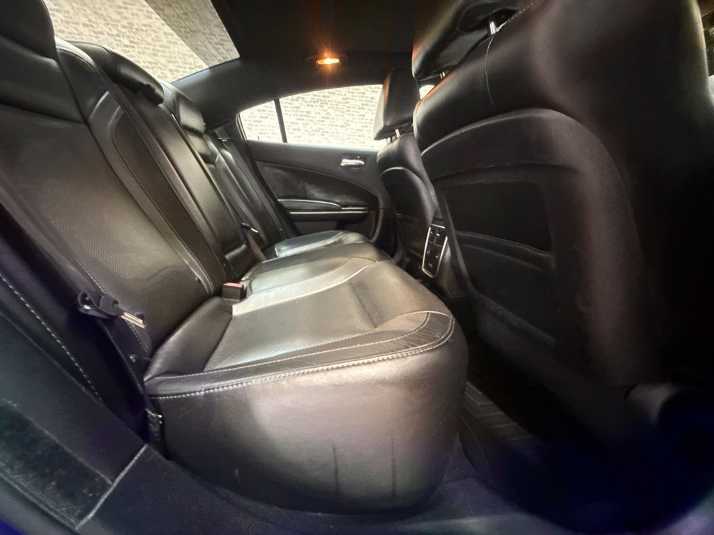 Used 2019 Dodge Charger SXT w/ Leather Interior Group RWD image 12