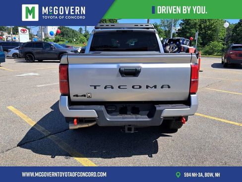 Used 2025 Toyota Tacoma TRD Off-Road AWD/4WD image 4