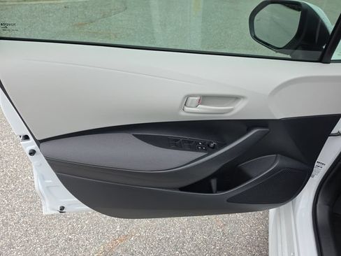 Used 2026 Toyota Corolla LE FWD image 16