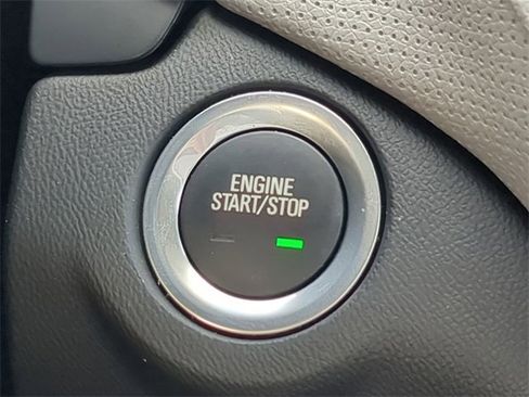 Certified 2021 Chevrolet Equinox Premier image 35