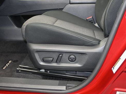 Used 2023 Nissan Rogue SV FWD image 21