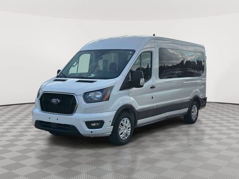 Used 2024 Ford Transit 350 XLT RWD image 3