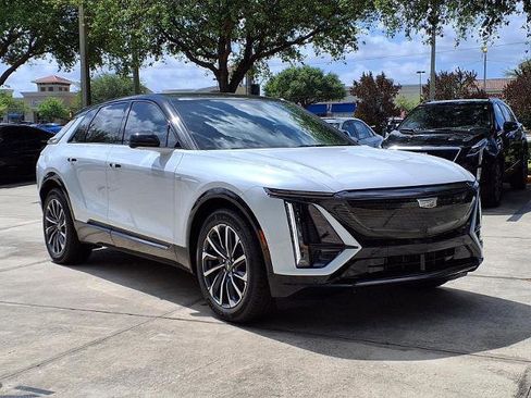 New 2026 Cadillac Lyriq Sport w/ LPO, Floor Liner Package RWD image 5