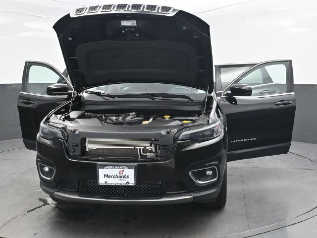 Used 2019 Jeep Cherokee Limited AWD/4WD image 37