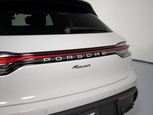 New 2026 Porsche Macan image 39