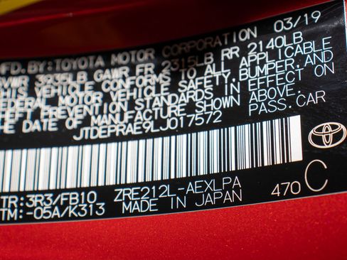 Used 2020 Toyota Corolla LE image 32