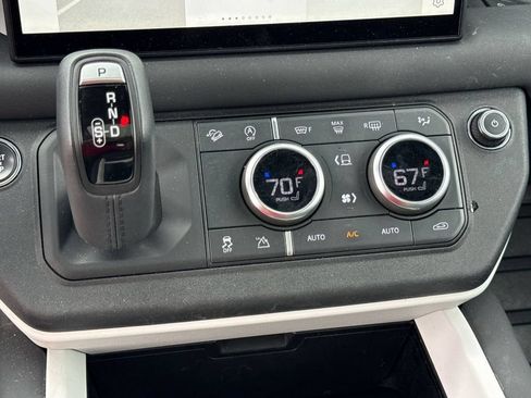 Used 2025 Land Rover Defender 110 S AWD/4WD image 23