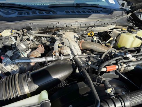 Certified 2024 Ford F350 King Ranch w/ Chrome Package image 33