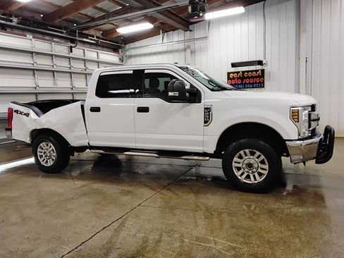 Used 2018 Ford F250 XLT AWD/4WD image 2