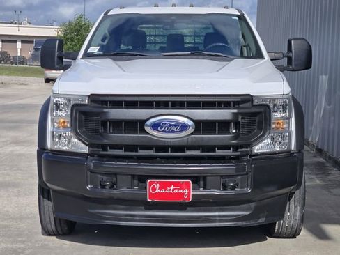 Used 2021 Ford F550 4x4 Crew Cab Super Duty w/ Power Equipment Group image 2