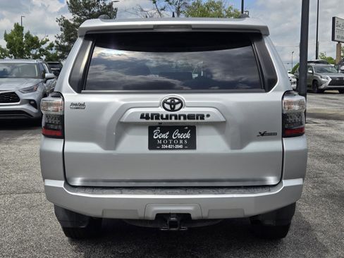 Used 2019 Toyota 4Runner SR5 RWD image 8