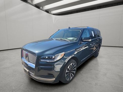 Used 2022 Lincoln Navigator L Reserve w/ Equipment Group 201A AWD/4WD image 1