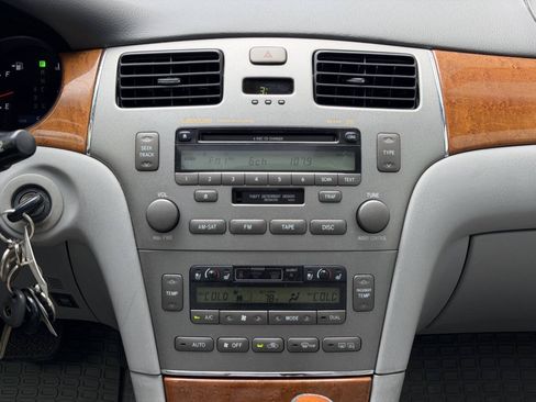 Used 2005 Lexus ES 330 FWD image 31