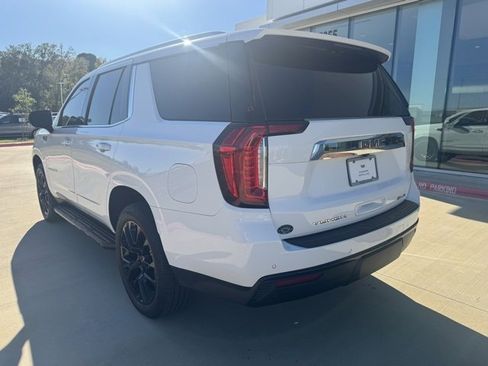 Used 2022 GMC Yukon SLE w/ Gmc Pro Safety Plus Package image 3