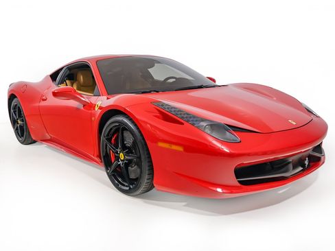 Used 2010 Ferrari 458 Italia Coupe RWD image 11