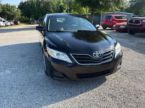 Used 2011 Toyota Camry FWD image 4