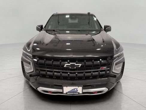 Used 2025 Chevrolet Suburban Z71 AWD/4WD image 14