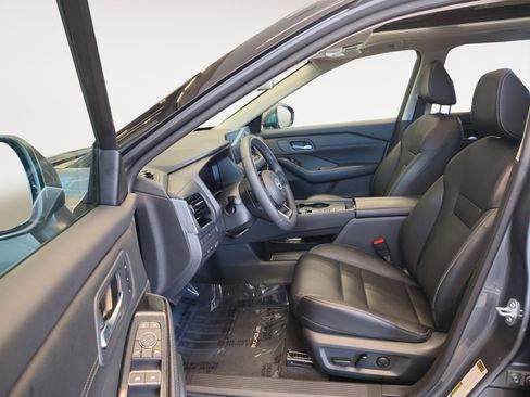 Certified 2024 Nissan Rogue SL w/ SL Premium Package FWD image 25