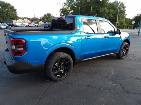 New 2025 Ford Maverick Lariat w/ Black Appearance Package image 10