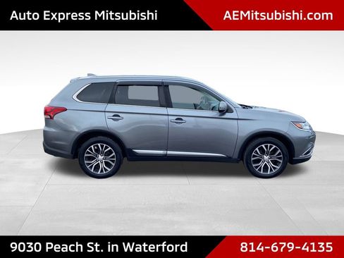 Used 2017 Mitsubishi Outlander SEL image 8