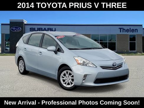 Used 2014 Toyota Prius V Three FWD image 1
