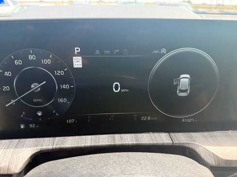Used 2023 Kia Telluride SX FWD image 18