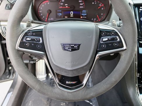 Used 2017 Cadillac ATS V w/ Luxury Package RWD image 23