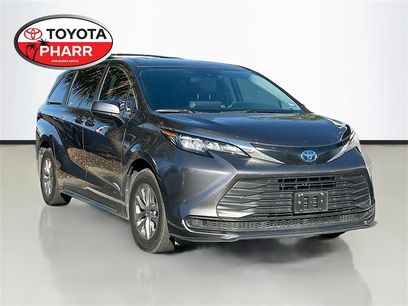Used 2023 Toyota Sienna LE