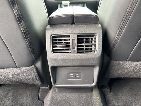 Used 2023 Nissan Rogue SV w/ SV Premium B Package FWD image 20