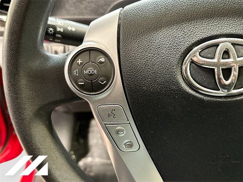 Used 2017 Toyota Prius C Three image 12