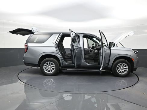 Used 2024 Chevrolet Tahoe LS RWD image 29