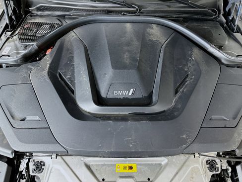 Used 2023 BMW i4 eDrive35 w/ Premium Package image 36