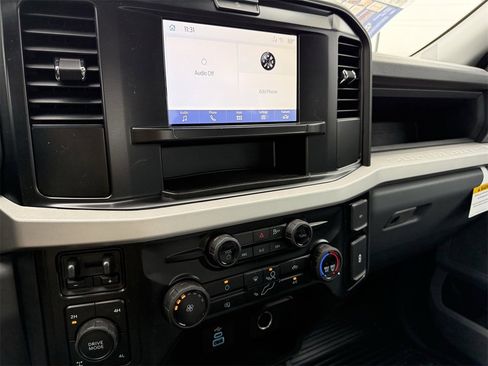 New 2026 Ford F250 XL w/ FX4 Off-Road Package image 36