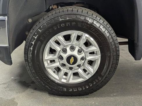 Used 2020 Chevrolet Silverado 2500 LT AWD/4WD image 10