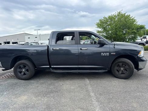 Used 2017 RAM 1500 Classic SLT AWD/4WD image 2