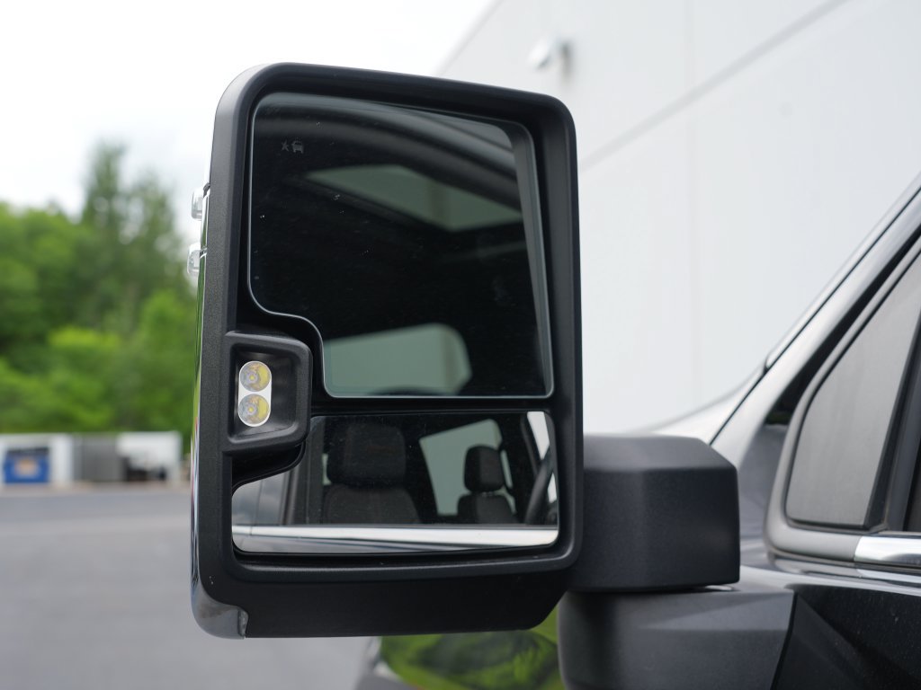 Used 2024 Chevrolet Silverado 3500 High Country w/ High Country Premium Package AWD/4WD image 38