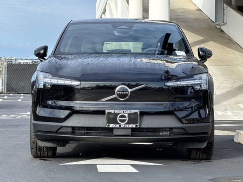 New 2026 Volvo EX30 Plus w/ Climate Package RWD image 8