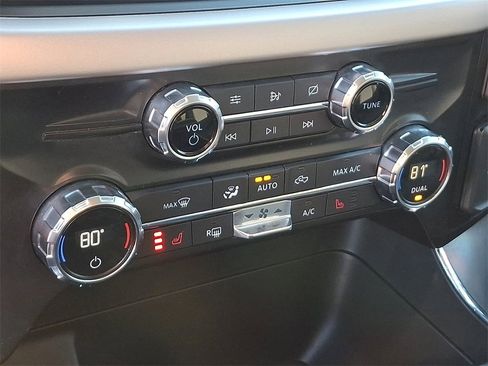 Certified 2021 Ford F150 XLT w/ Equipment Group 302A High image 16