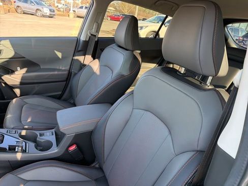 Used 2025 Subaru Crosstrek 2.5i Limited w/ Crosstrek Mirror Package image 21