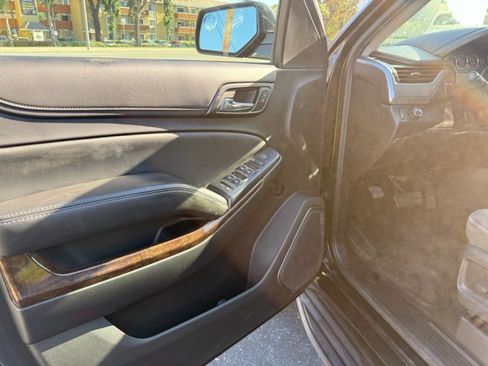 Used 2016 Chevrolet Tahoe LS RWD image 13