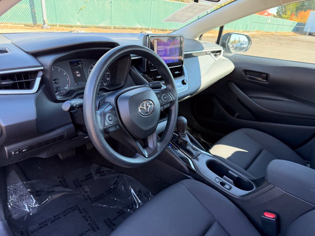 Used 2024 Toyota Corolla LE FWD image 31