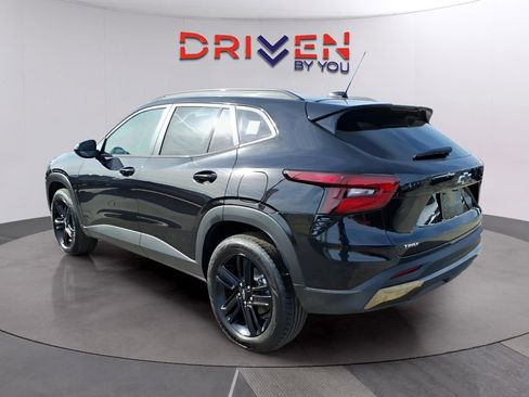 New 2026 Chevrolet Trax ACTIV w/ Driver Confidence Package FWD image 3