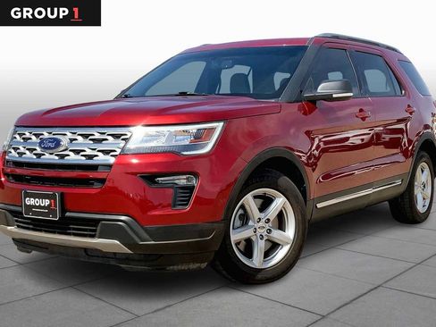 Used 2019 Ford Explorer XLT w/ Equipment Group 201A FWD image 1