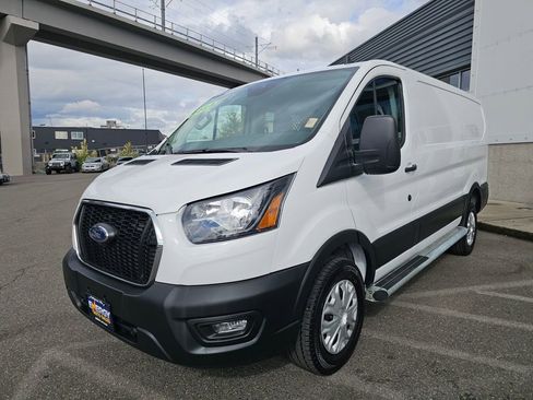 Used 2024 Ford Transit 250 Low Roof w/ Exterior Upgrade Package RWD image 4